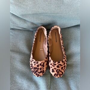 Amazon Essentials Women's Animal Print Loafers